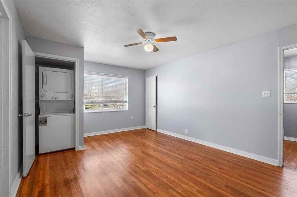 5837 Locke Ave #D - Photo 6 of 17