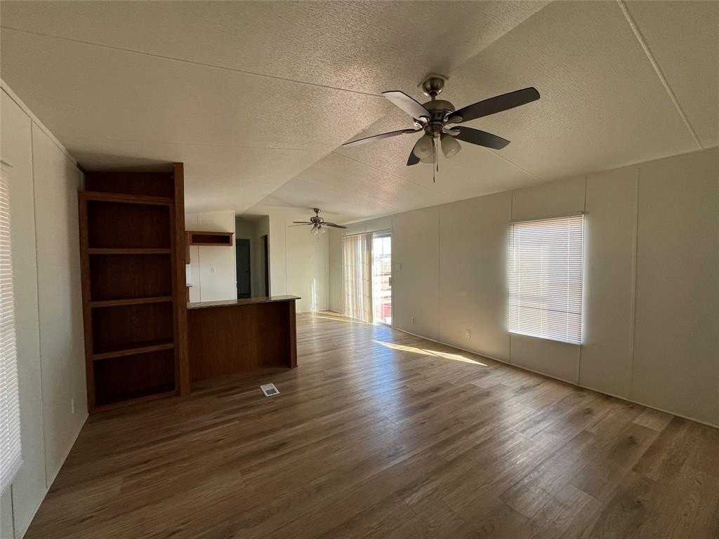 8514 County Road 623 - Photo 5 of 20