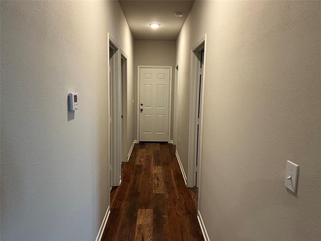 2701 Ginger Ct - Photo 4 of 11