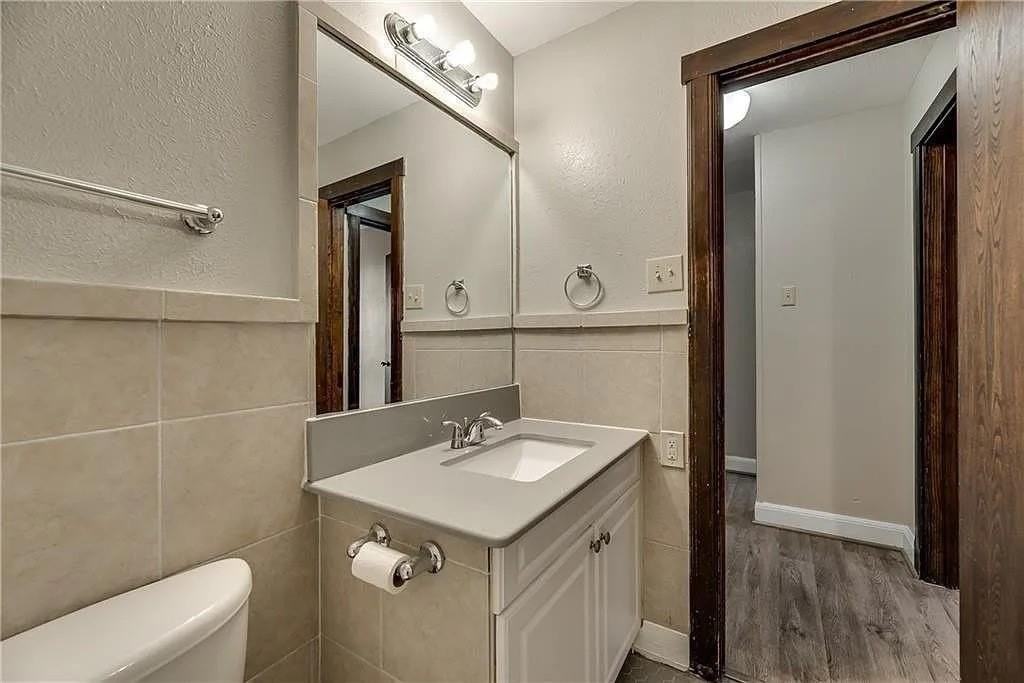 202 S Willomet Ave #2 - Photo 7 of 14