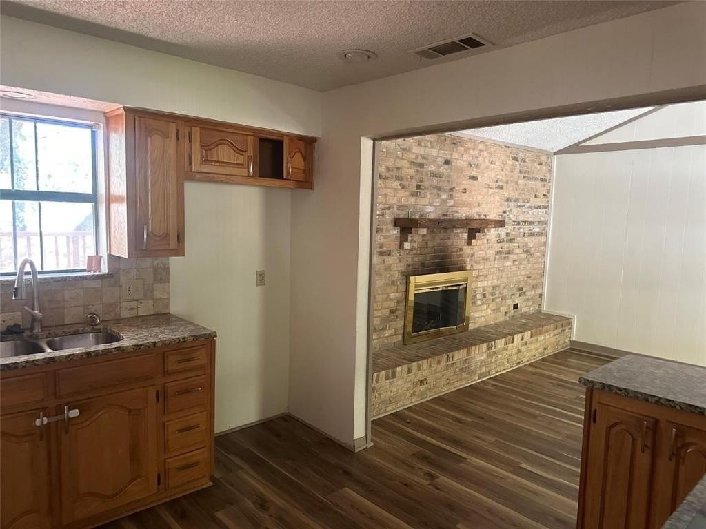 3525 Sunnyview Ln - Photo 4 of 14