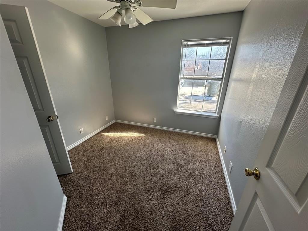 114 S Holly Ave - Photo 4 of 7