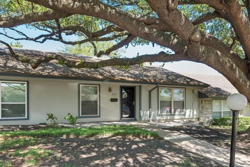 13737 Flagstone Ln - Photo 2 of 30