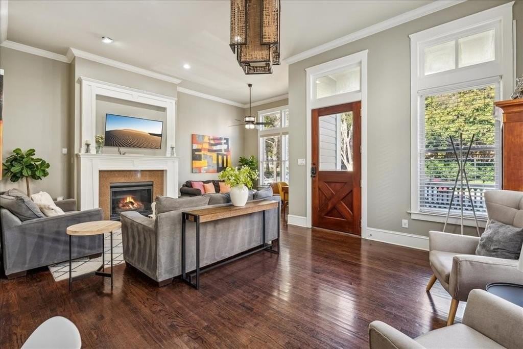 2618 Thomas Ave - Photo 7 of 30