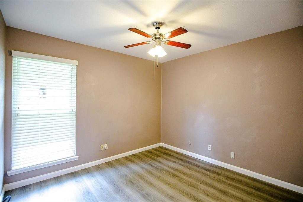 1500 Vancouver Dr - Photo 4 of 11