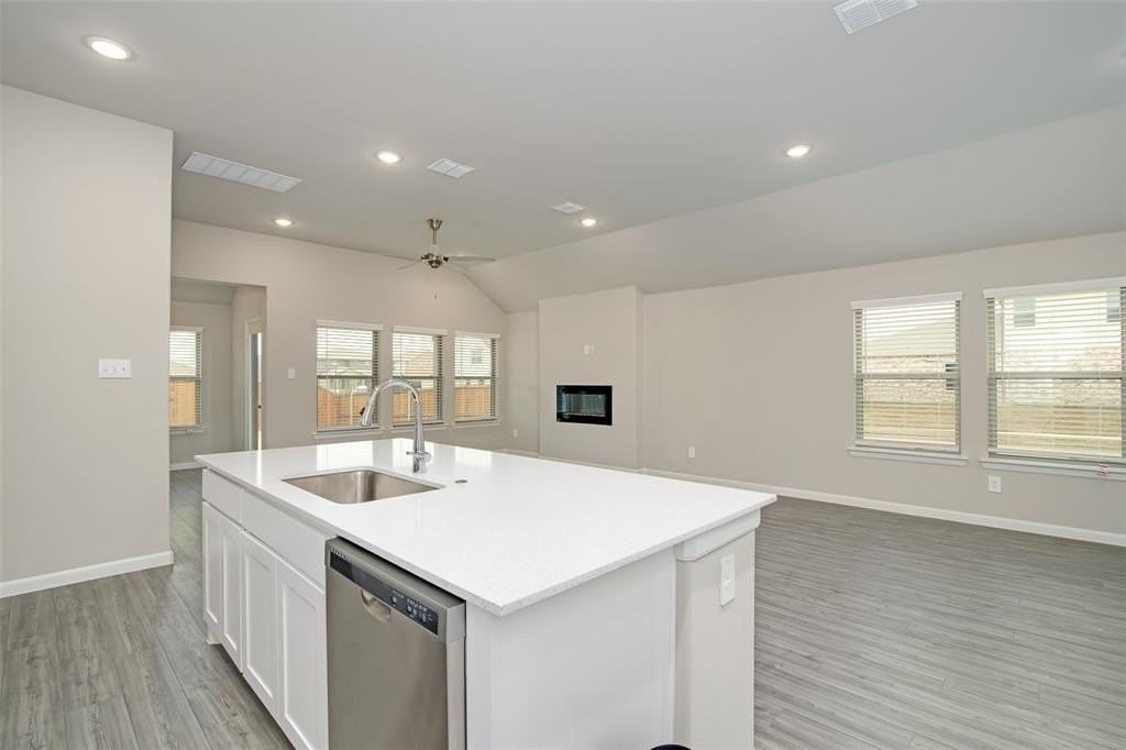 5406 Big Thicket Ln - Photo 6 of 25