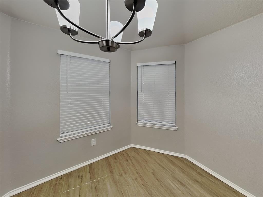 1658 Wildflower Dr - Photo 4 of 18