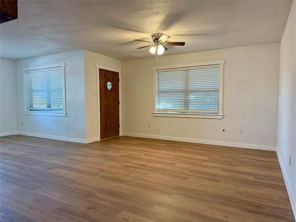 1200 N Texas St - Photo 3 of 19