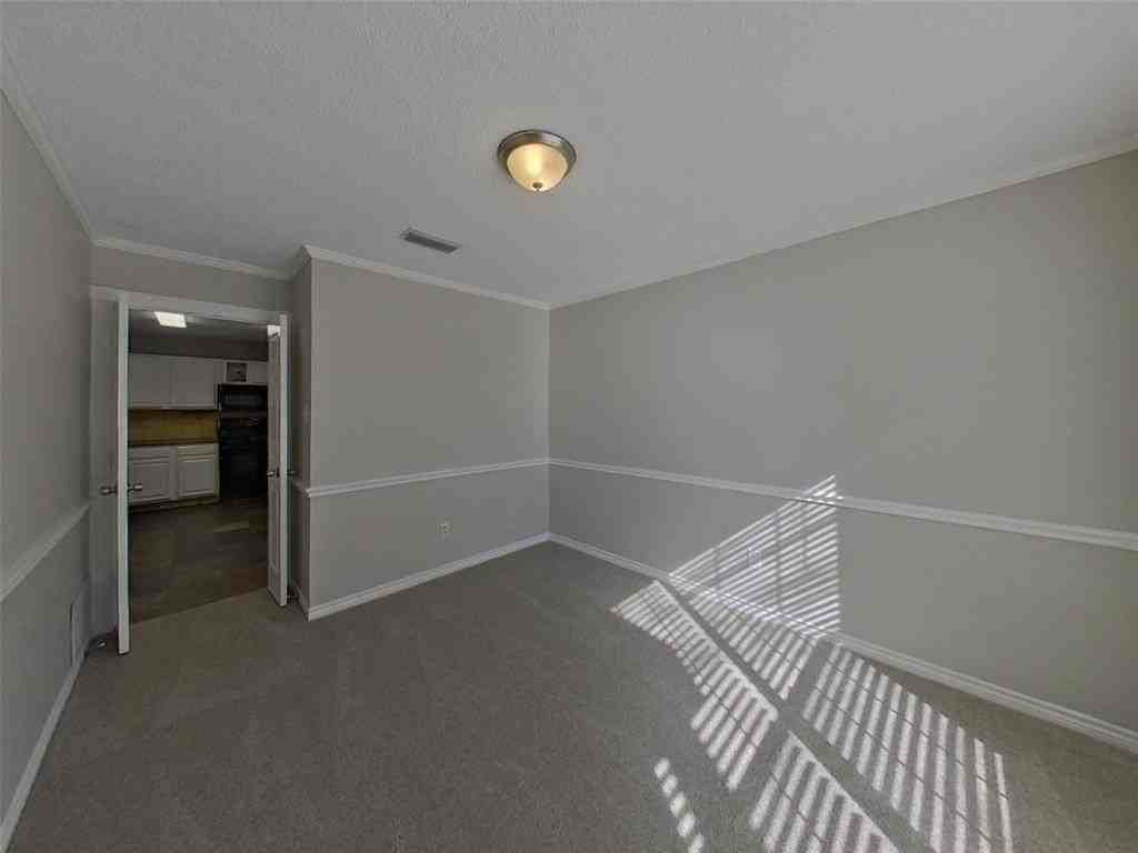 1417 Baker Dr - Photo 5 of 19