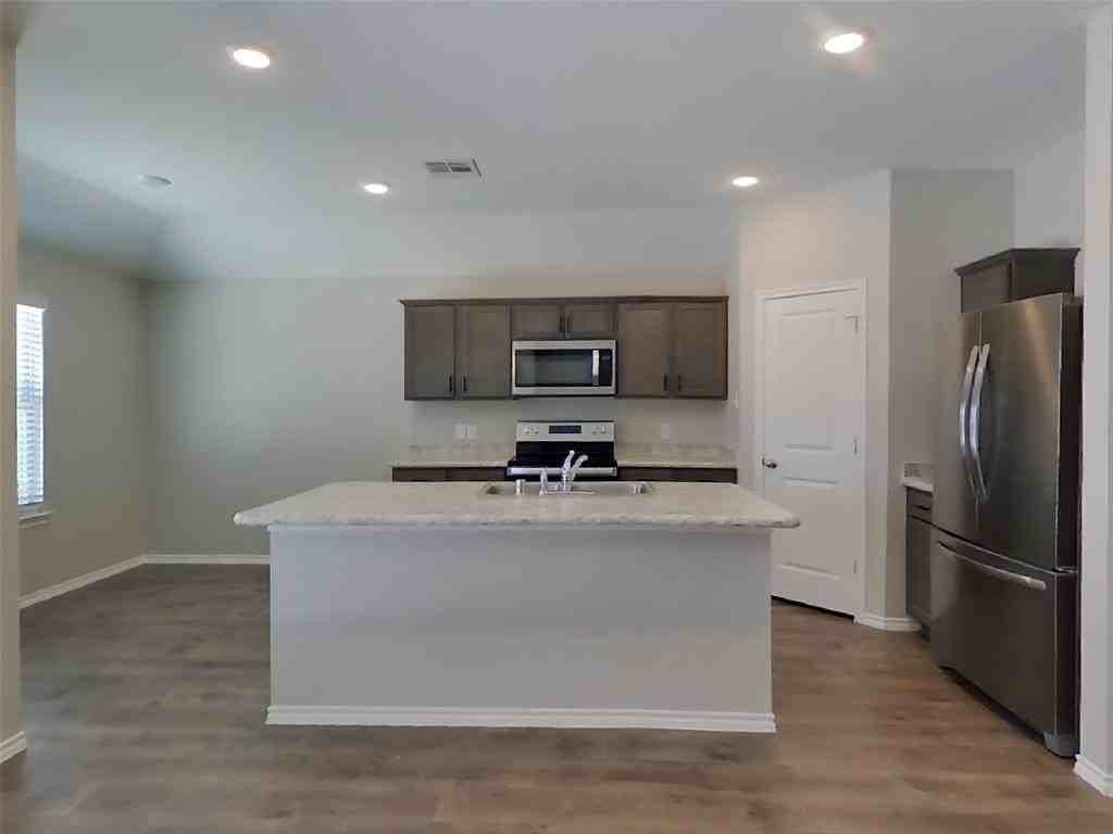 3612 Skelton St - Photo 3 of 16