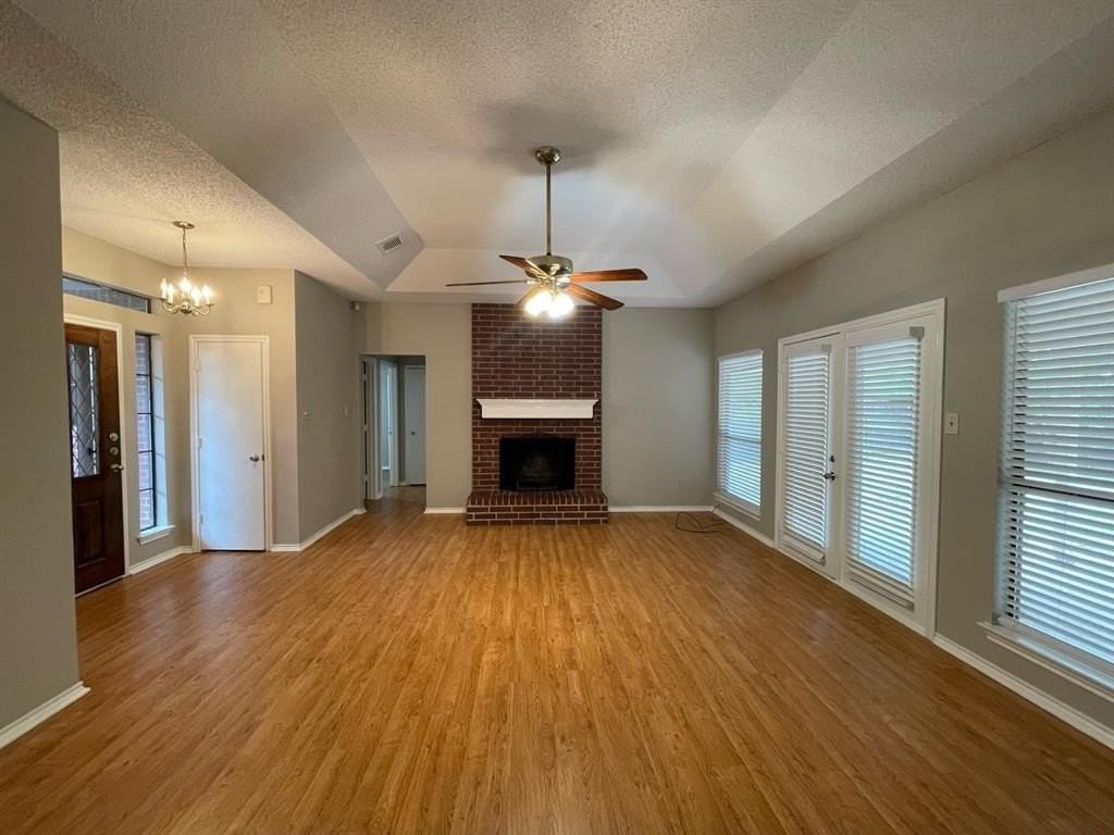 6109 Kingswood Dr - Photo 2 of 12