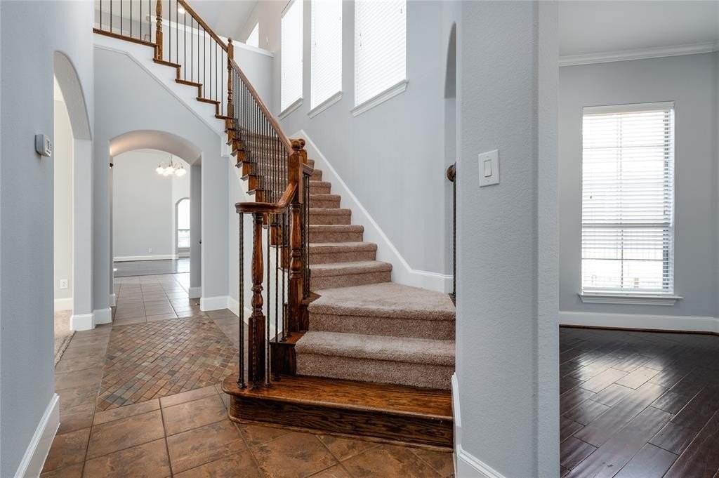 7613 Chief Spotted Tail Dr - Photo 4 of 29