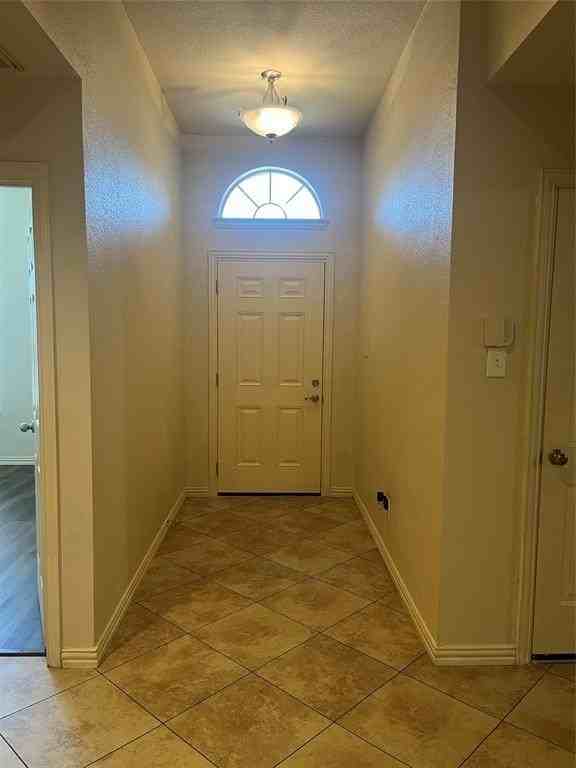 7216 Kentish Dr - Photo 5 of 26