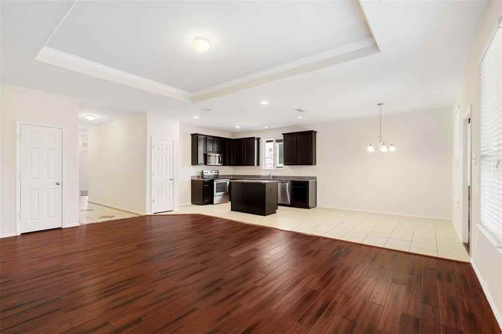 2031 Avondown Rd - Photo 2 of 19