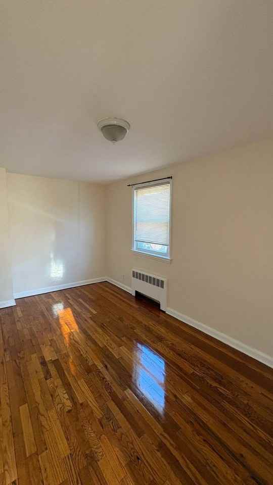 57 Carnation Ave - Photo 2 of 8