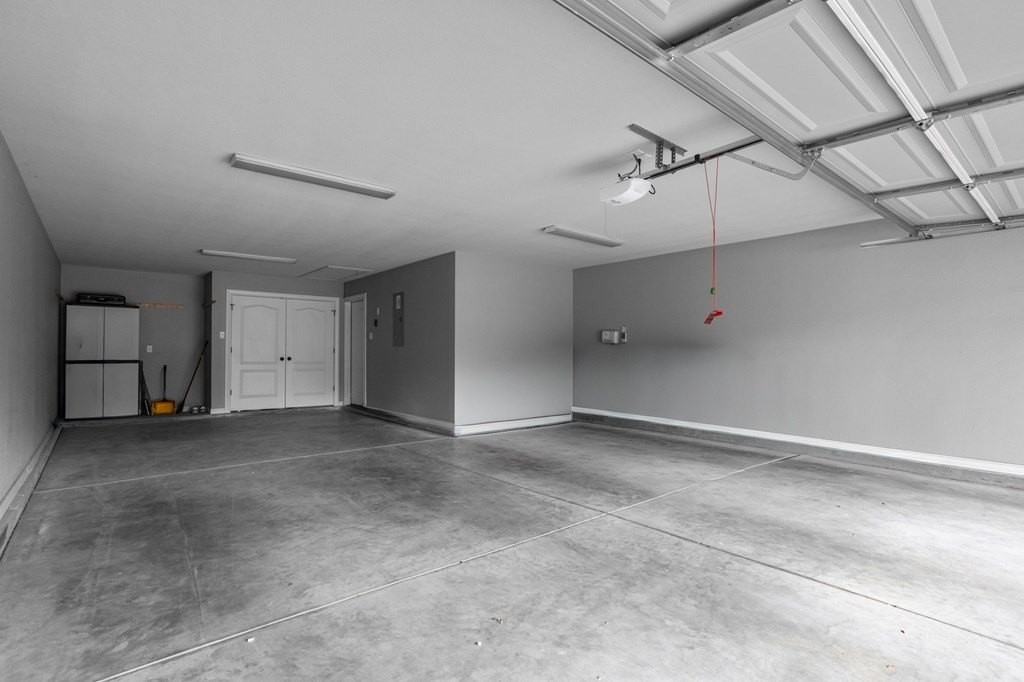 5903 Sabine Dr - Photo 3 of 31