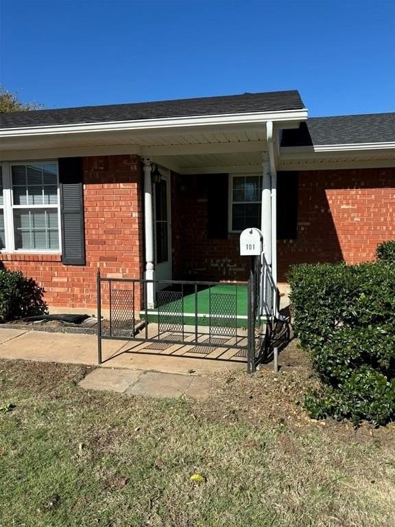 101 E Ridge Rd - Photo 2 of 22