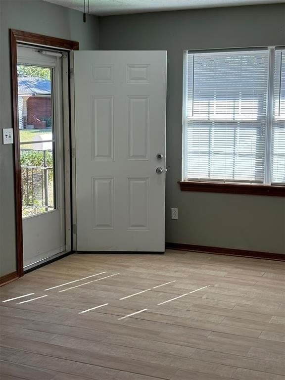 101 E Ridge Rd - Photo 4 of 22