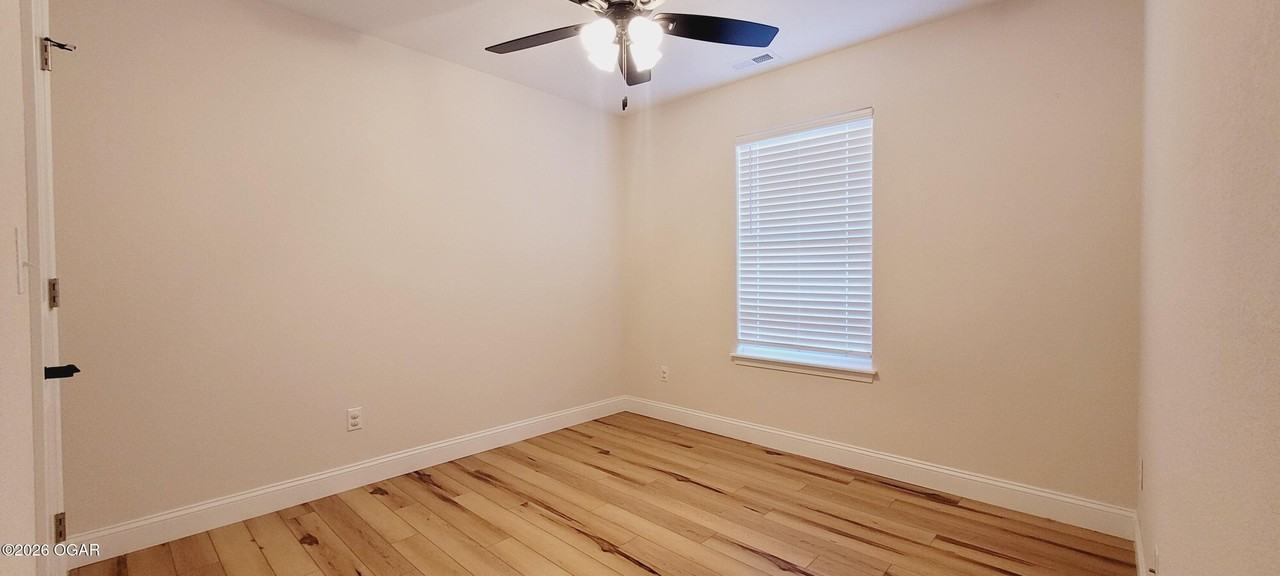 3014 W 23rd St - Photo 5 of 22