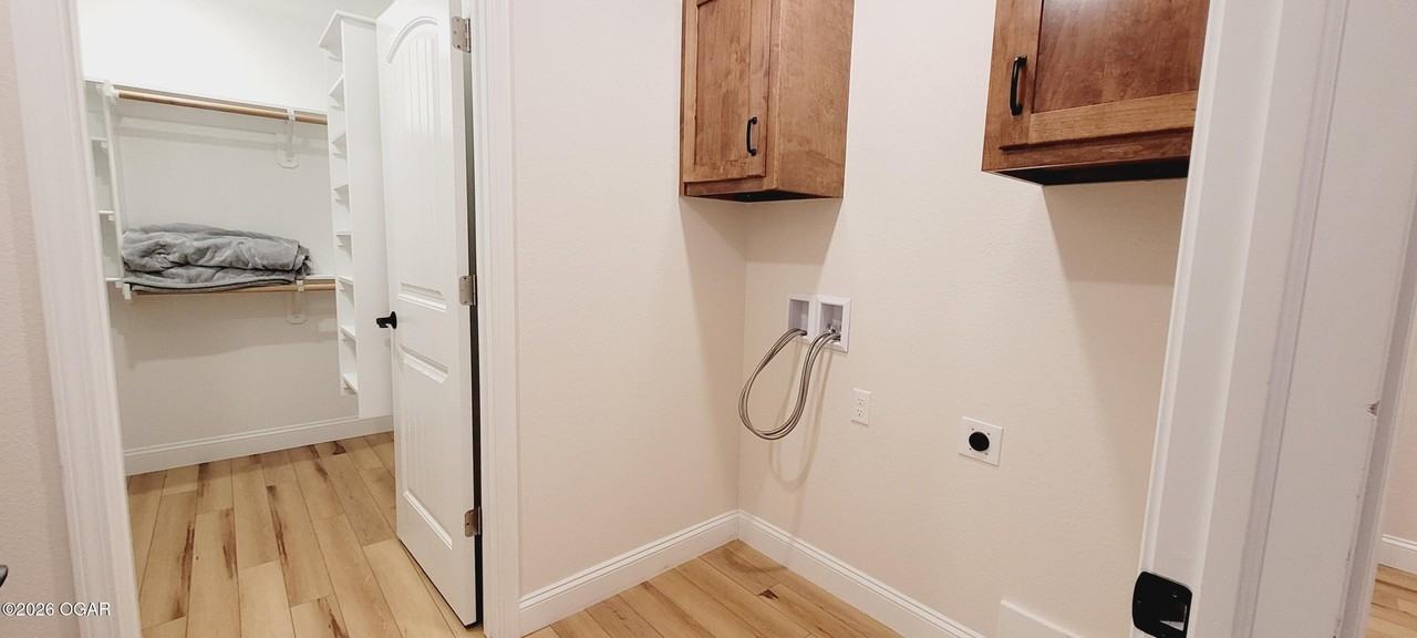 3014 W 23rd St - Photo 6 of 22