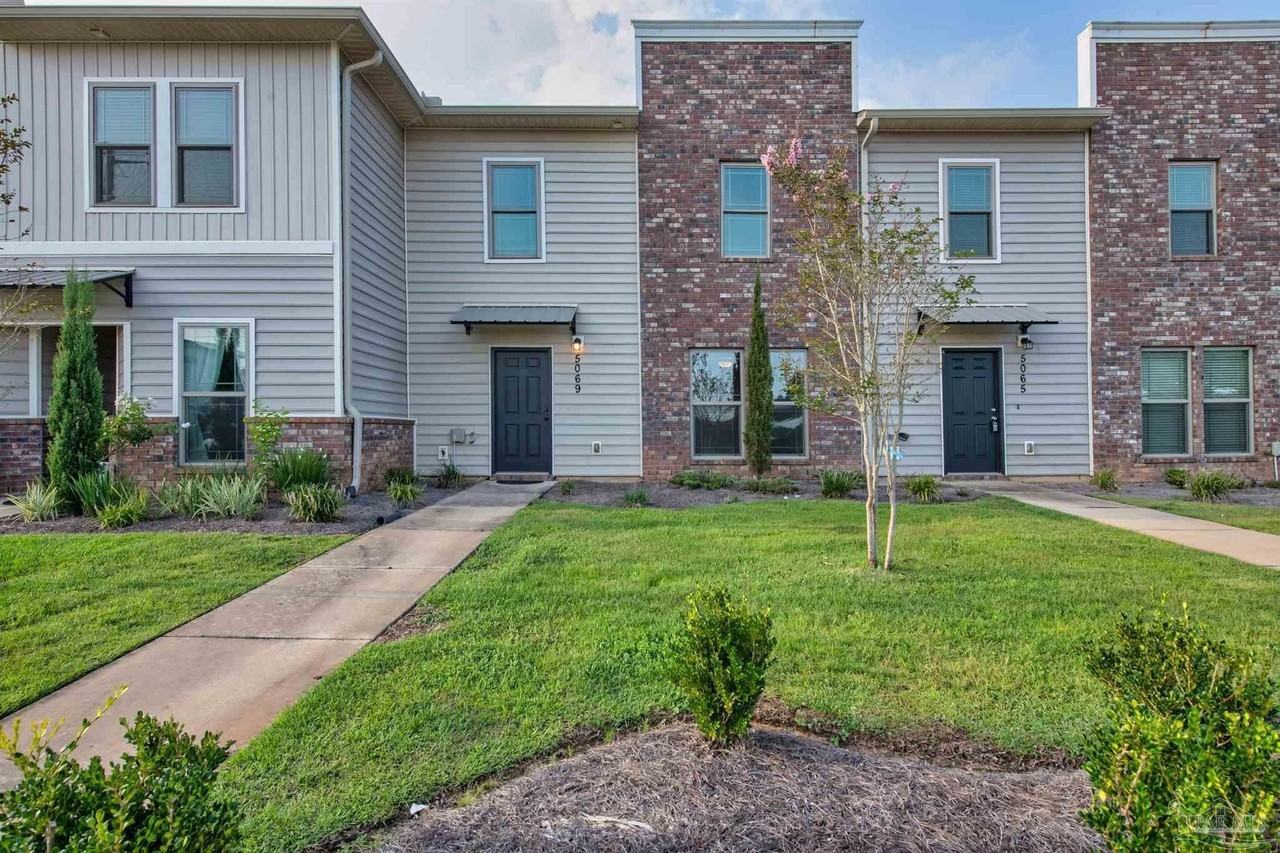 5069 Peach Dr - Photo 3 of 41