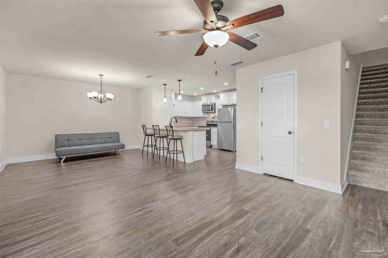 5069 Peach Dr - Photo 5 of 41