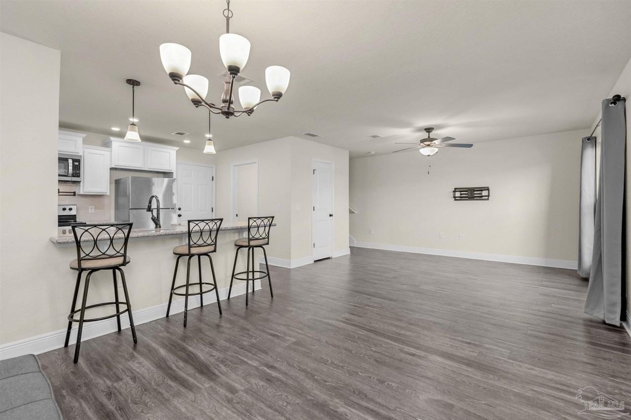 5069 Peach Dr - Photo 7 of 41