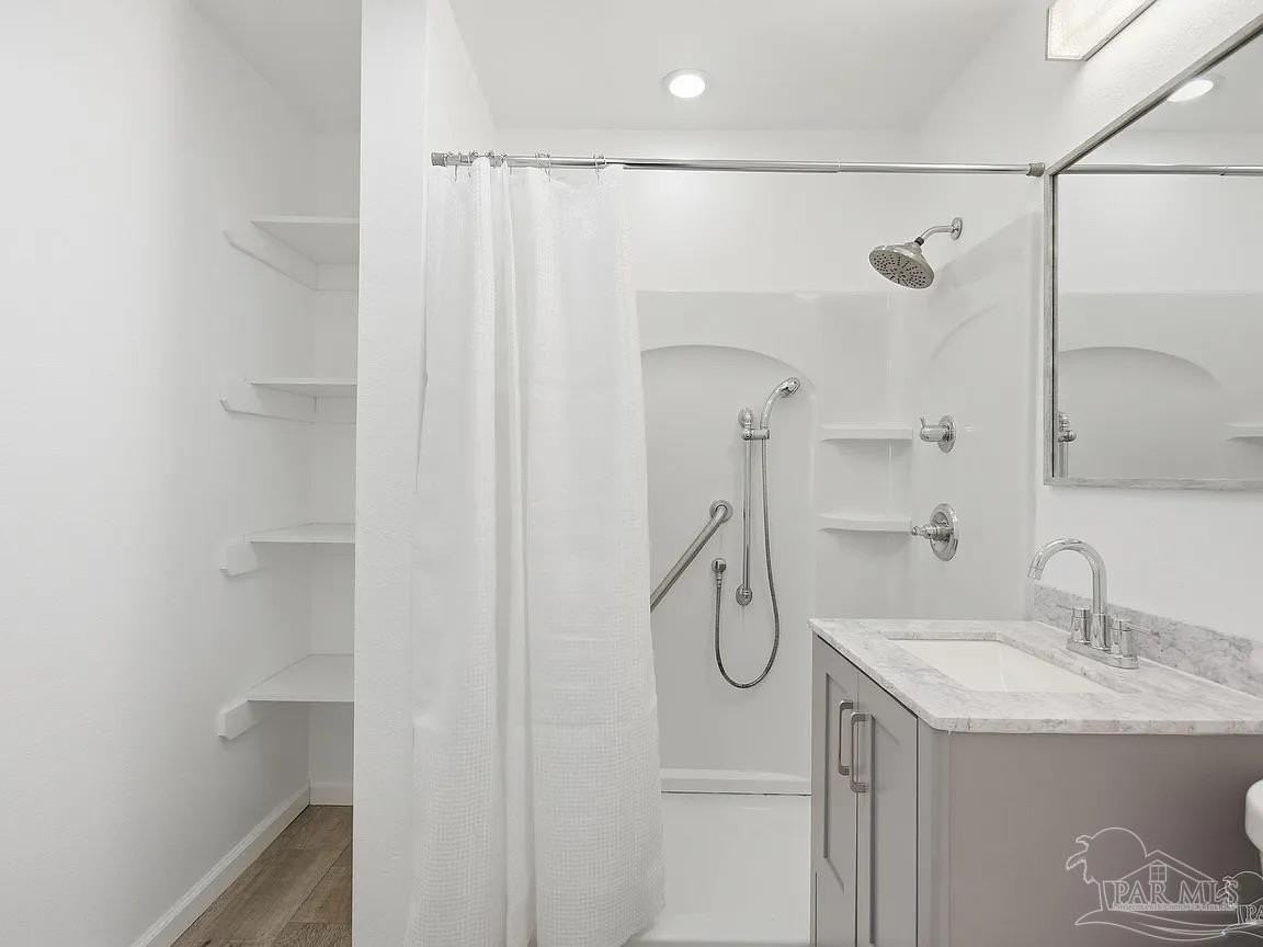 4918 Lillian Hwy - Photo 4 of 5