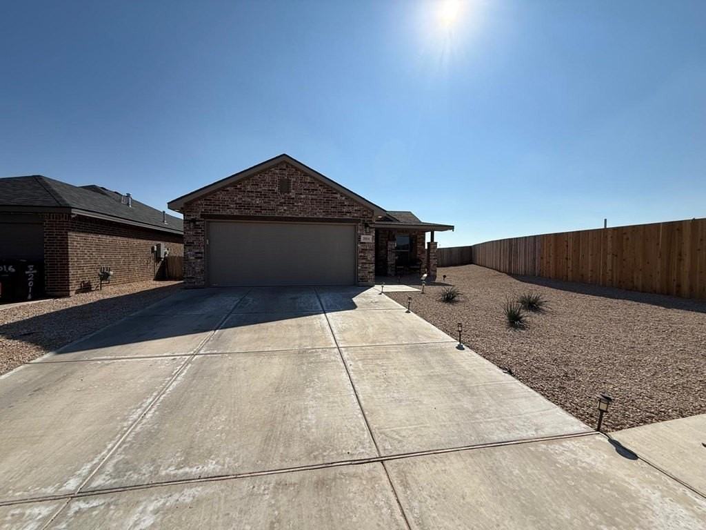 2014 Meridian Rd - Photo 2 of 27