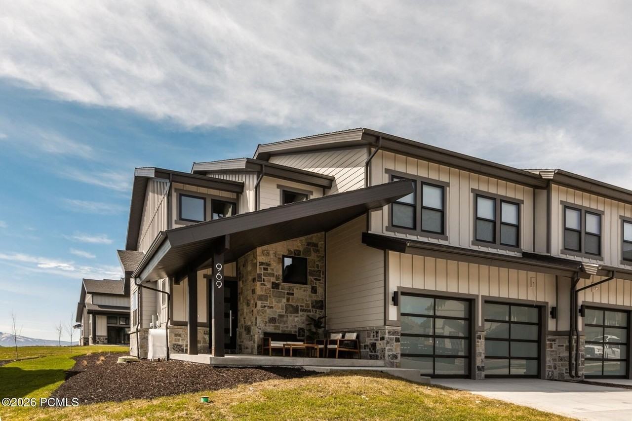 969 W Eland Cir Unit 87 #87 - Photo 2 of 35