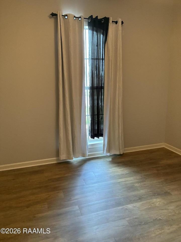 100 Bizkit Dr - Photo 7 of 14