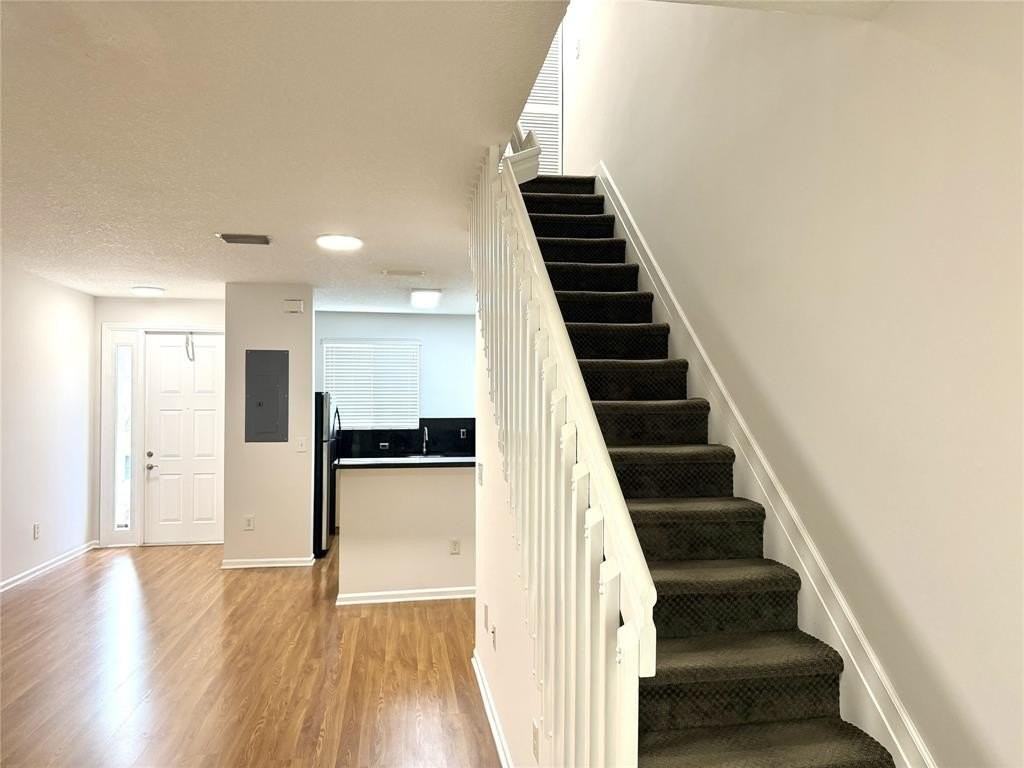 4854 Nw 58th Mnr - Photo 4 of 33