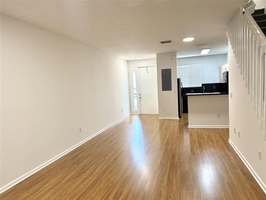 4854 Nw 58th Mnr - Photo 6 of 33