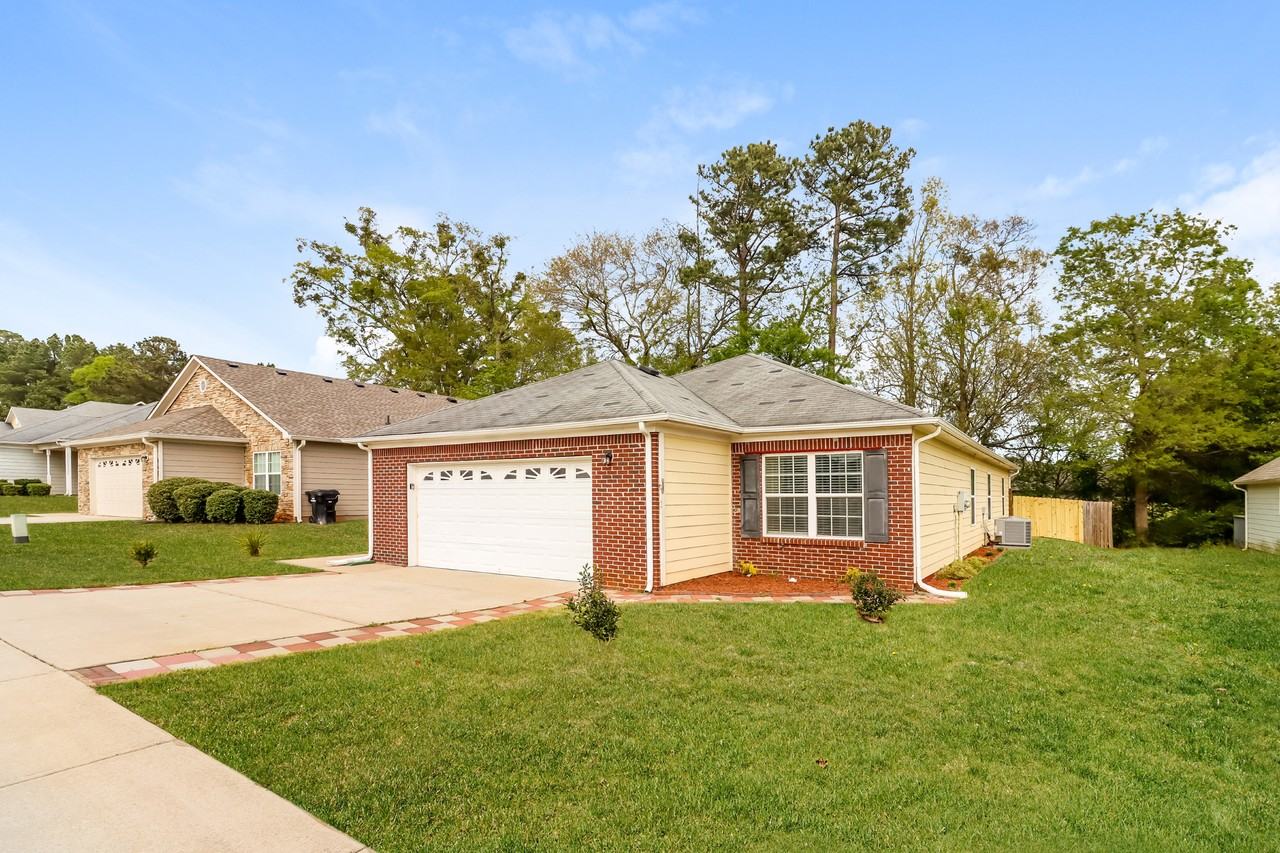 10944 Big Sky Dr - Photo 3 of 16