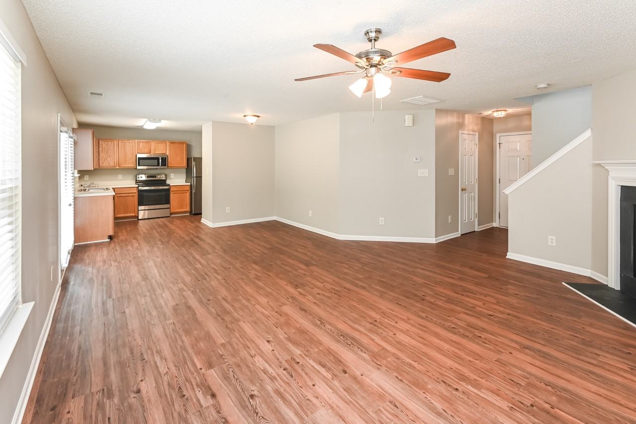 10626 Pickerel Ln - Photo 7 of 16