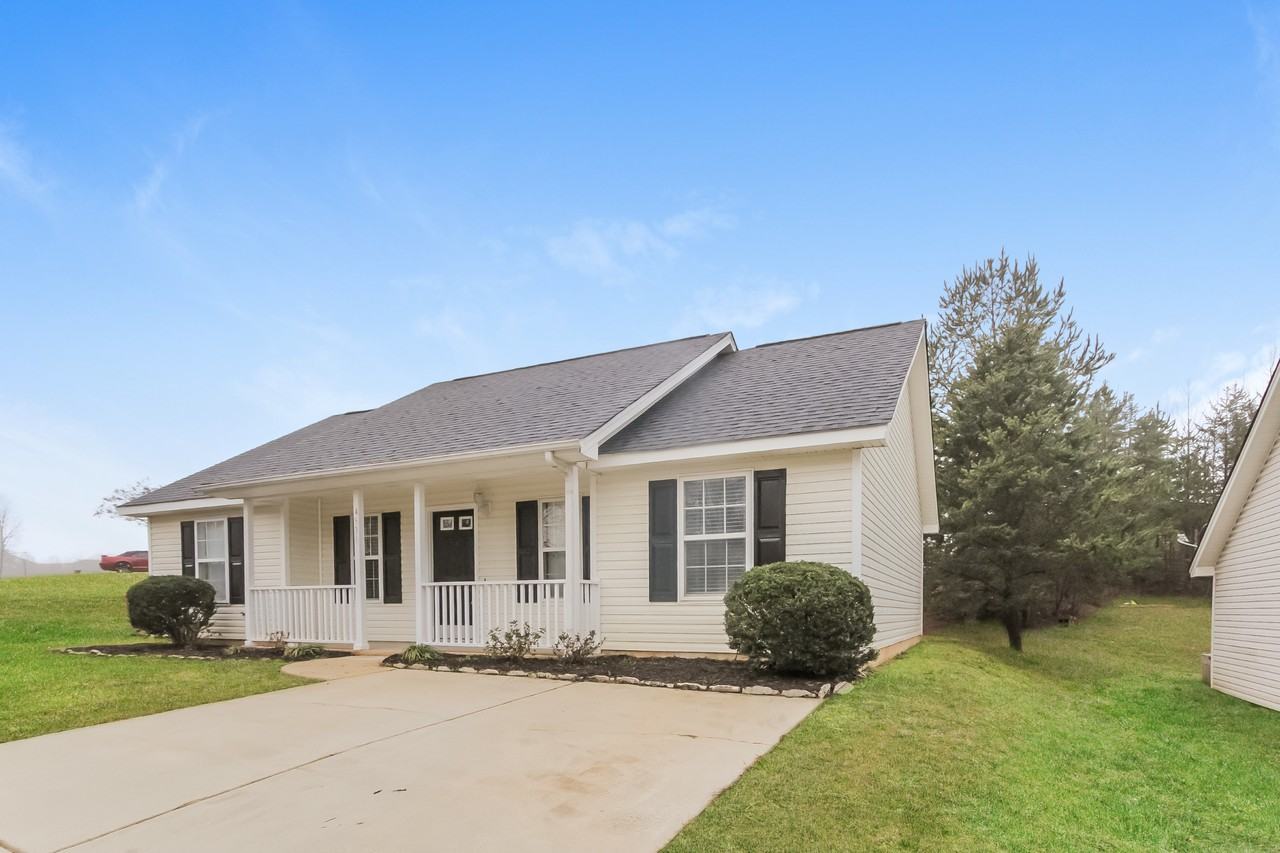 4531 Biesterfield Dr - Photo 3 of 16