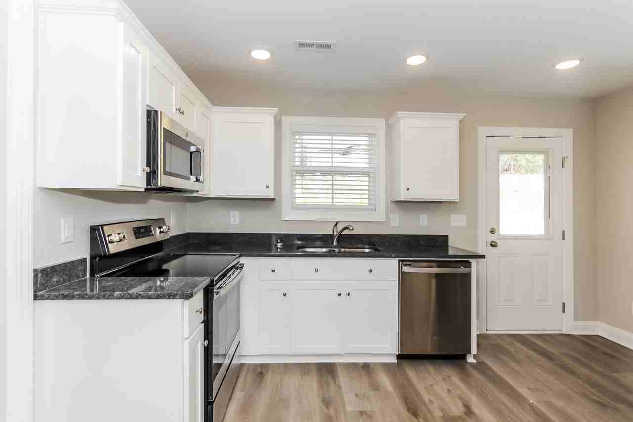 226 Pethel St - Photo 7 of 15