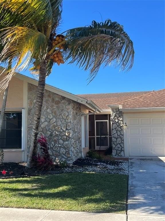 21023 Rustlewood Ave - Photo 3 of 35