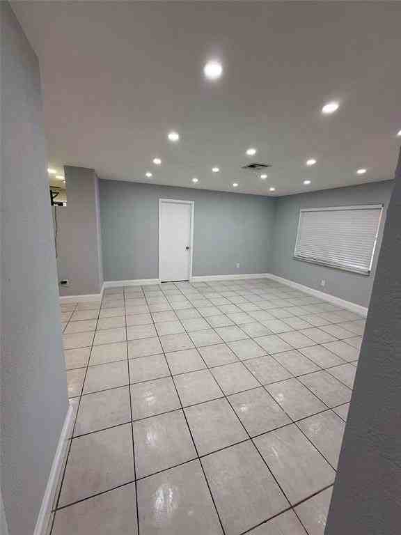 7511 Atlanta St - Photo 6 of 23