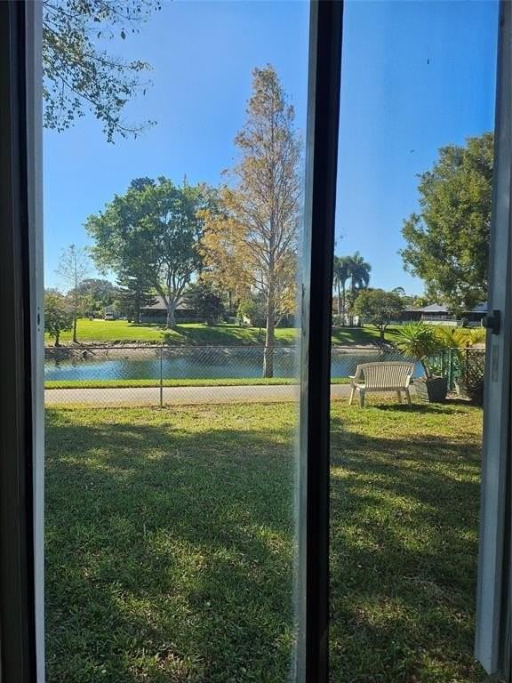 8290 Butterfield Ln - Photo 2 of 36