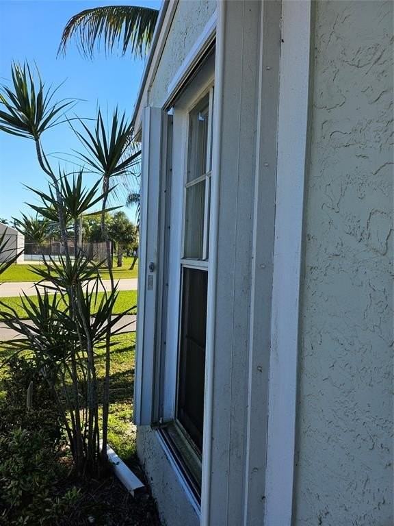 8290 Butterfield Ln - Photo 5 of 36