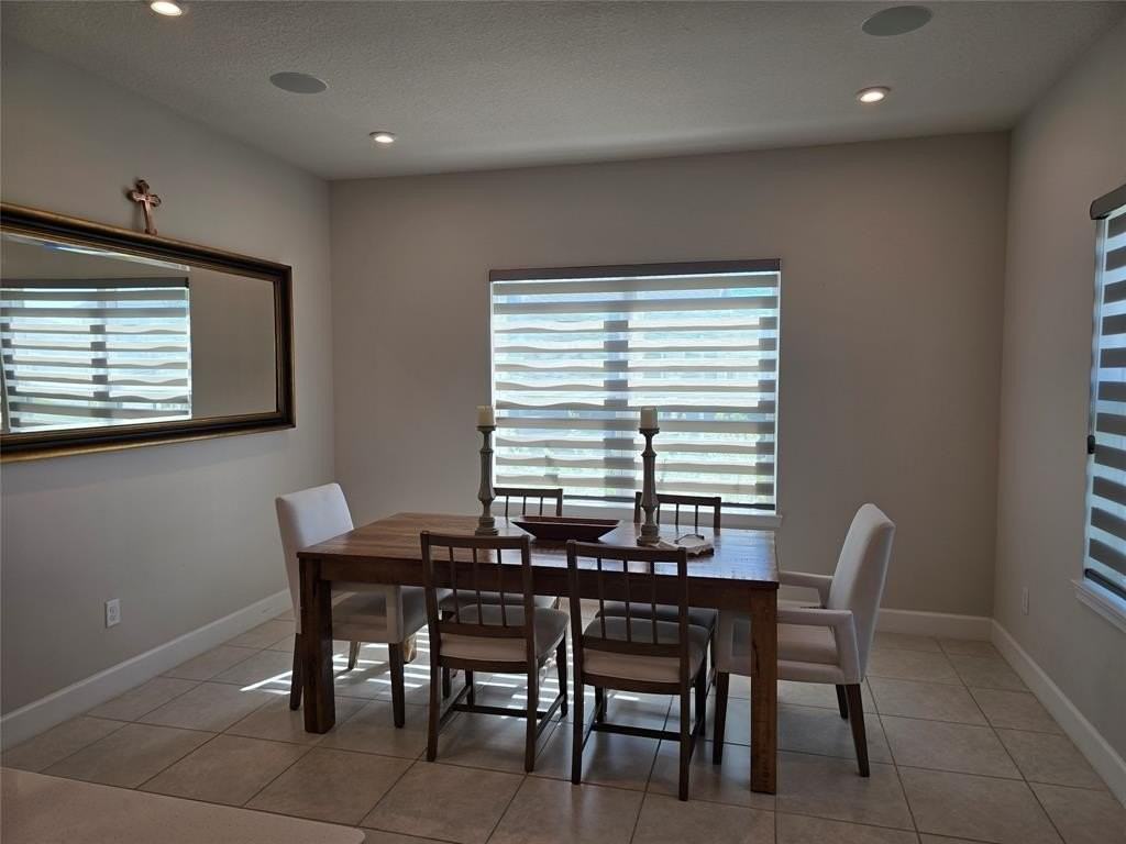 19206 Rolling Acres Rd - Photo 4 of 40