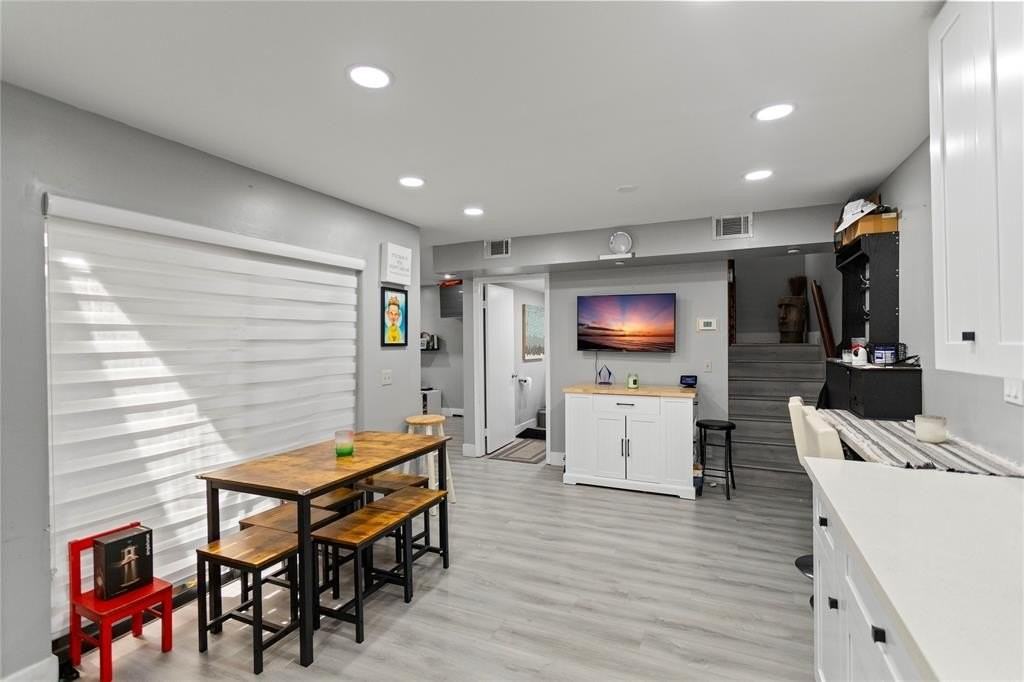 22940 Oxford Pl #C - Photo 5 of 50