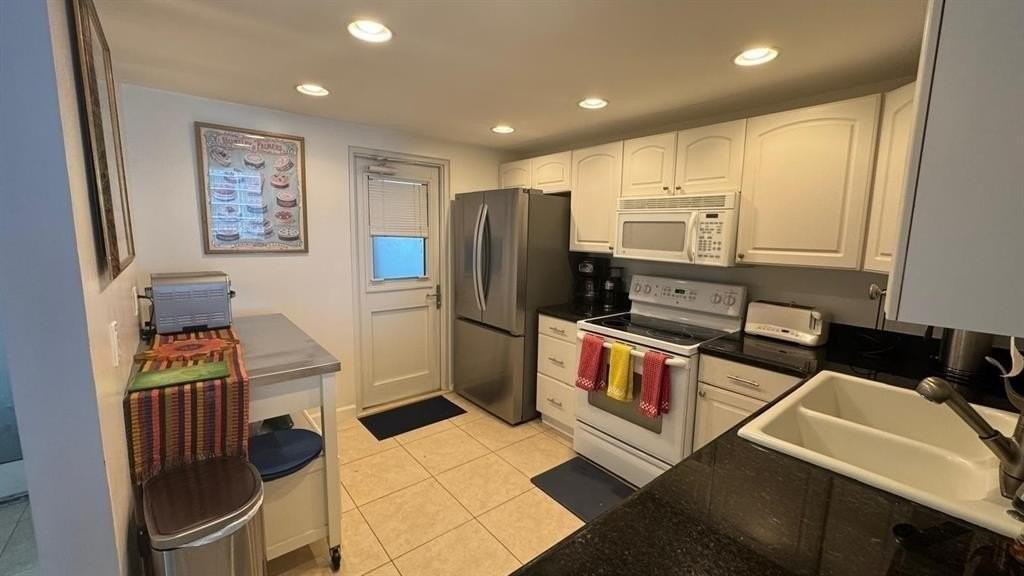 2200 Ne 33rd Ave #11F - Photo 6 of 19