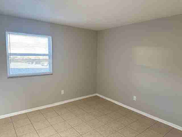 2075 Clingan Dr Nw - Photo 7 of 13