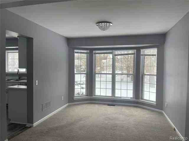 45225 Yorkshire Dr - Photo 7 of 30