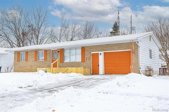 6627 Orange Ln - Photo 2 of 38