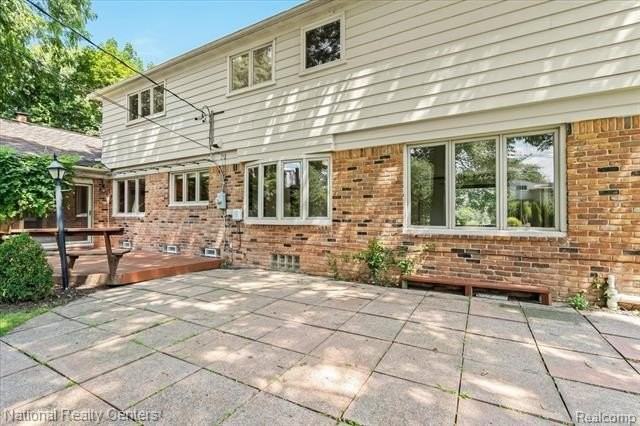 4258 Westover Dr - Photo 6 of 47