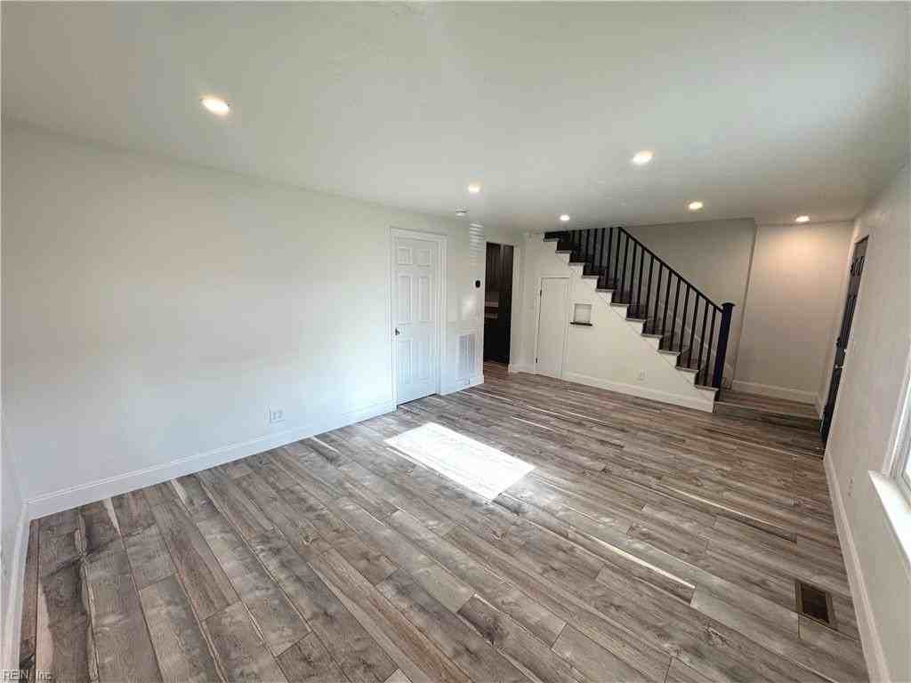 9643 Atlans St - Photo 5 of 24