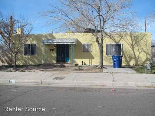 319 Dolores Dr NW - Photo 2 of 21